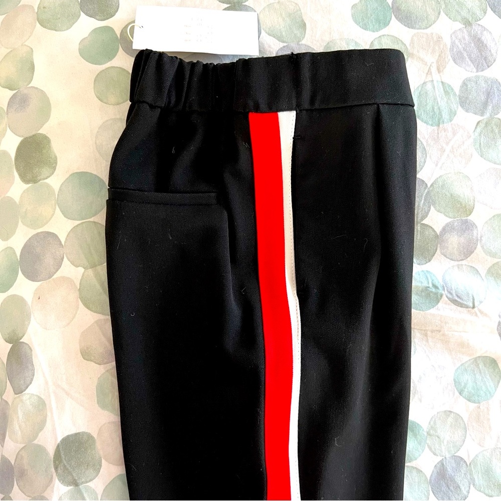 Black stretchy pants